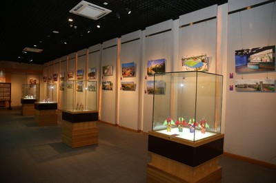 2021年茶山鎮&ldquo;慶國慶&rdquo;文藝精品聯展揭幕 謳歌黨的光輝歷程和偉大成就